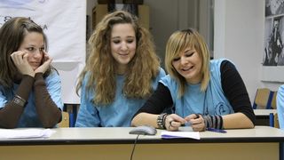 Prezentacija ucenica Medicinske skole Ante Kuzmanica na Megaconference Jr. 2010, Foto: Antonela Vitlov