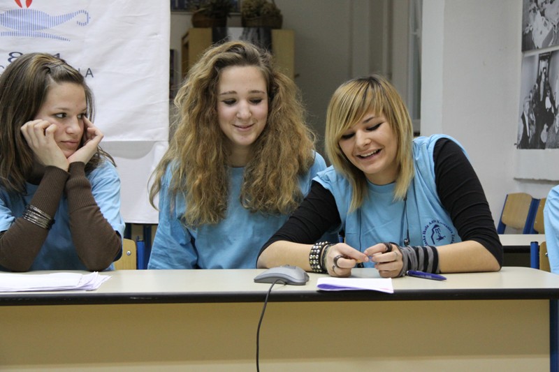 Prezentacija ucenica Medicinske skole Ante Kuzmanica na Megaconference Jr. 2010, Foto: Antonela Vitlov