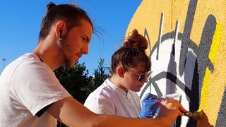 Učenici Škole primijenjene umjetnosti i dizajna oslikavaju još jedan zid na Višnjiku