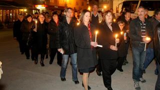 Koncertom bratovštine Presvetog oltarskog sakramenta župe Marijina Uznesenja iz Jelse na otoku Hvaru, obilježene su pjesme Velikog tjedna i procesija Za Križen, Foto: Dino Stanin/PIXSELL