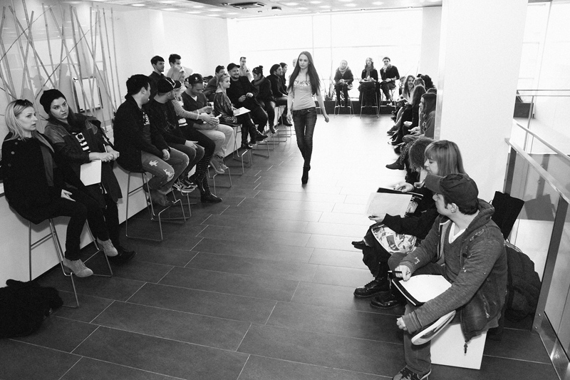 Cro a Porter casting