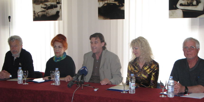 Potpisivanje ugovora u Znanstvenoj knjižnici Zadar Potpisivanje ugovora u Znanstvenoj knjižnici Zadar