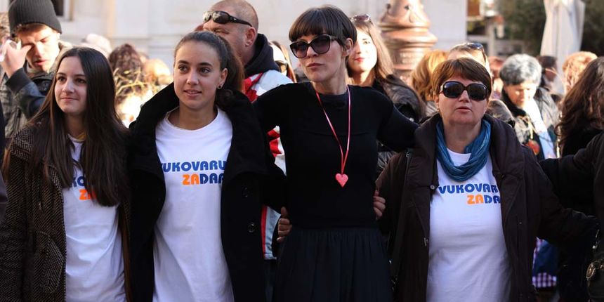 Vukovaru ZaDar na Narodnom trgu, foto: Iva Perinčić Vukovaru ZaDar na Narodnom trgu, foto: Iva Perinčić