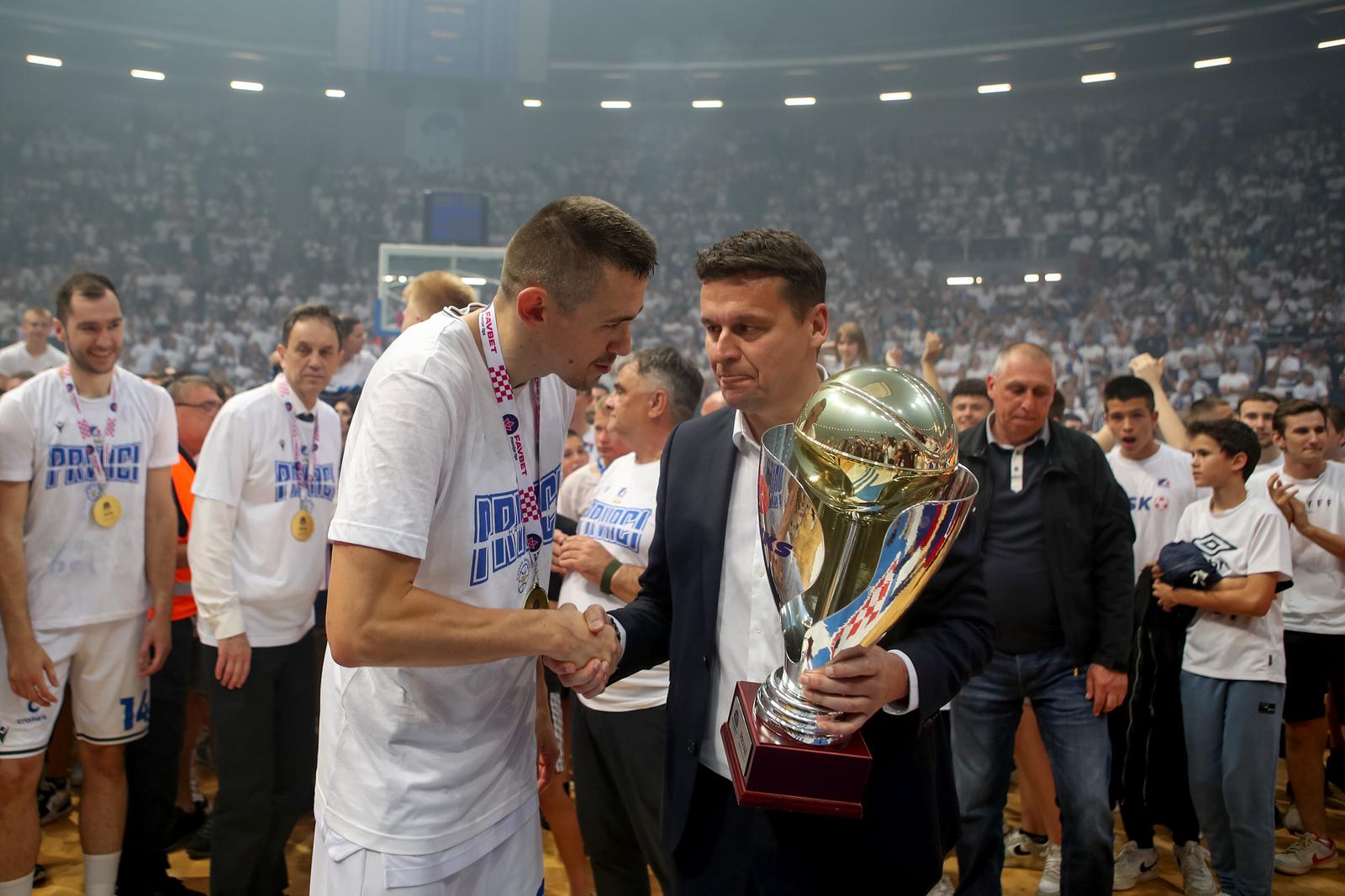 Košarkaši Zadra peti put u povijesti prvaci Hrvatske