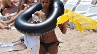 Posljednji dan Love International Festivala u Tisnom privukao je veliki broj mladih iz cijele Europe, a najviče iz Velike Britanije. Photo: Hrvoje Jelavić/PIXSELL Posljednji dan Love International Festivala u Tisnom privukao je veliki broj mladih iz cijele Europe, a najviče iz Velike Britanije. Photo: Hrvoje Jelavić/PIXSELL