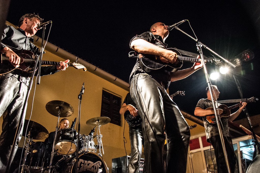 Tamburaški sastav Gazde u Povljani Tamburaški sastav Gazde u Povljani