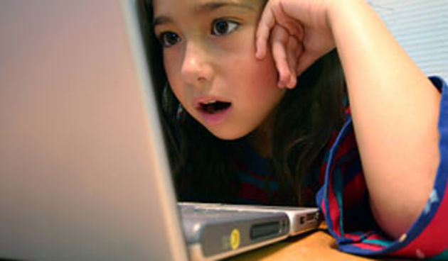 Surfanje internetom (Foto: net.hr)