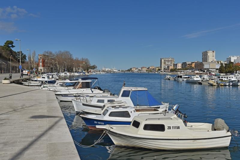 Uvala jazine, foto: D. Stanin, PIXSELL//camci, brodovi, uvala, vez, ilustracija, brodice, lucica, Luka, brod,