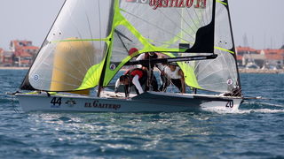 Zadar, 120512.
Danas zavrsava Svjetsko prvenstvo 49er-a u Zadru. Najbolje posade svijeta jedrile su danas u Zadarskom kanalu. Vecina ce otici kuci na kratki odmor, a potom ce se ponovno okupiti pocetkom lipnja u Velikoj Britaniji, na iducoj regati Svjetsk Zadar, 120512.
Danas zavrsava Svjetsko prvenstvo 49er-a u Zadru. Najbolje posade svijeta jedrile su danas u Zadarskom kanalu. Vecina ce otici kuci na kratki odmor, a potom ce se ponovno okupiti pocetkom lipnja u Velikoj Britaniji, na iducoj regati Svjetsk