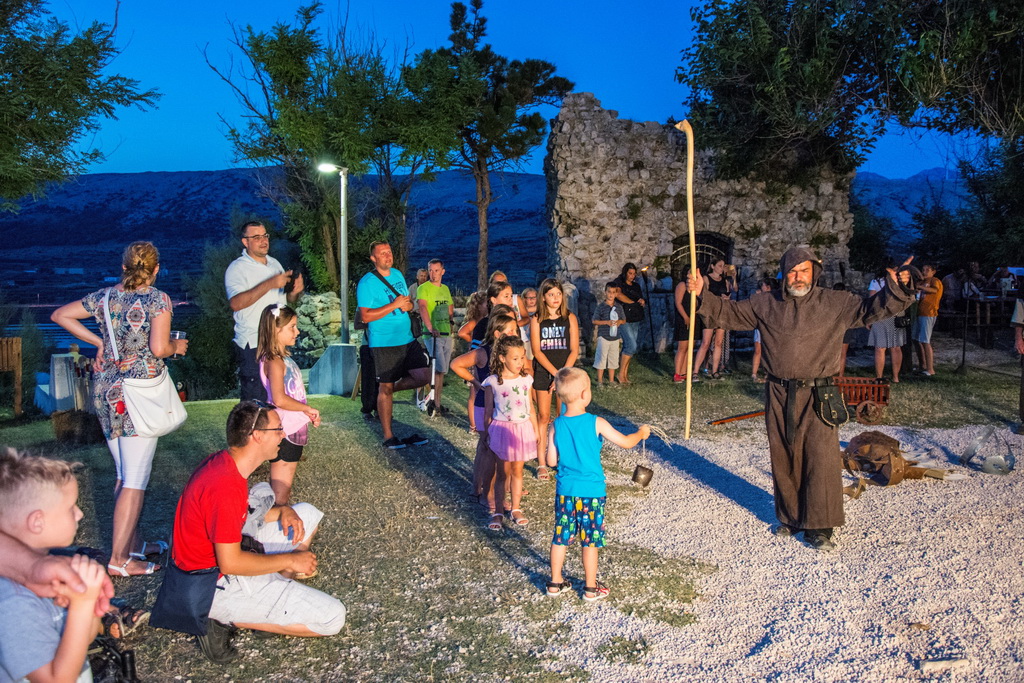 7. Paški srednjovjekovni sajam