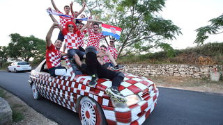 Bibinje: Navijanje za Vatrene i fešta nakon pobjede nad Engleskom