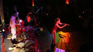 Image 1208831 (auto)