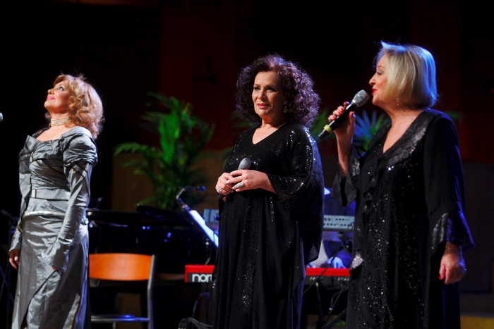Zagreb 131011.
KD Vatroslav Lisinski.
Koncert Hrvatske dive, na kojem su nastupale Tereza Kesovija, Radojka Sverko i Gabi Novak.
Foto: Goran Mehkek / Cropix