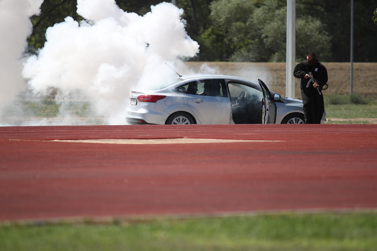 Preleti Rafalea i Krila oluje na obilježavanju 29. obljetnice VRO Oluja @ Knin Preleti Rafalea i Krila oluje na obilježavanju 29. obljetnice VRO Oluja @ Knin