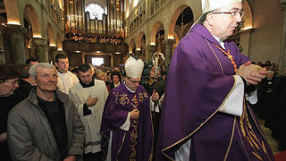Posljednji ispraćaj nadbiskupa Ivana Prenđe (foto: Marin Gospić)
