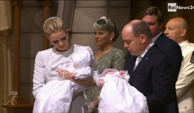 Monako: Kršteni prinčevski blizanci, foto-rai news screenshot