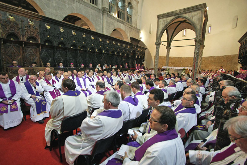 Posljednji ispraćaj nadbiskupa Ivana Prenđe (foto: Marin Gospić)