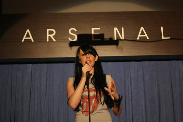 Arsenal : Večer stand up komedije (Saša Čuka)