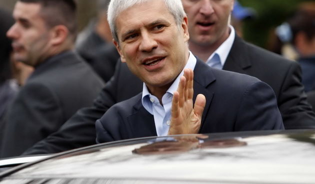 Gracac, 251110.
Danas popodne predsjednik Srbije Boris Tadic i predsjenik Hrvatske Ivo Josipovic posjetili su Gracac i sajam tradicijskih proizvoda i obrta pod nazivom Jesen u Gracacu.
Foto: Jure Miskovic / CROPIX