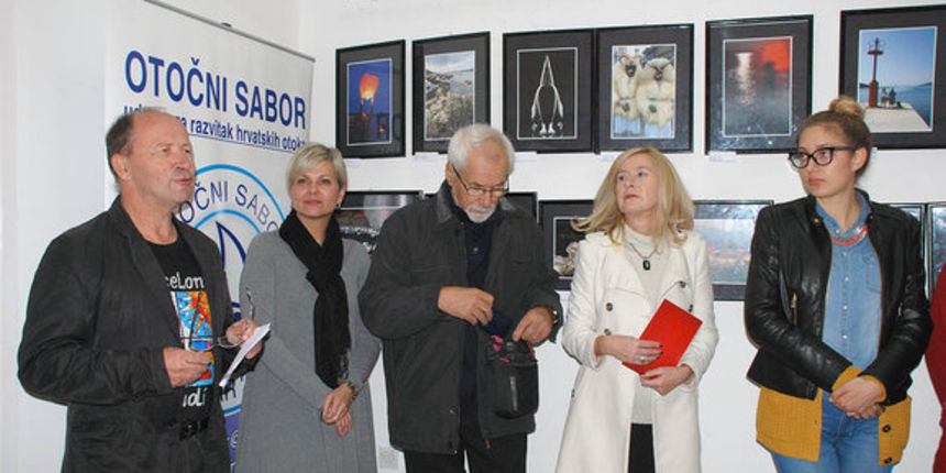 Otocni fotografi, Otocki sabor Otocni fotografi, Otocki sabor