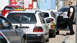 Na autobusnom kolodvoru dio taksista odrzao je prosvjed zbog kako kazu sve tezih uvijeta rada. Photo: Dino Stanin/PIXSELL