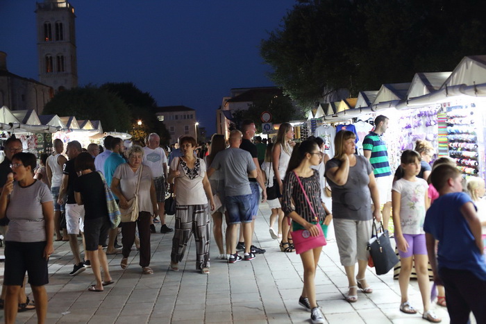 Večernji đir po zadarskoj rivi. Foto: Leo Banić