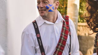 Škotski kiltovi preplavili zadarske Stanove Škotski kiltovi preplavili zadarske Stanove