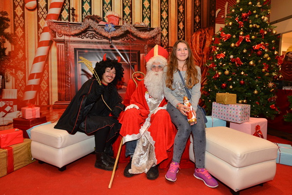 Sveti Nikola u Supernova centru 6. prosinca 2016.  Foto: Iva Perinčić