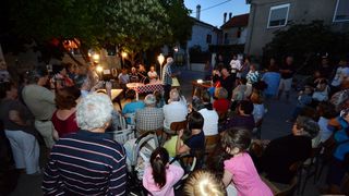 Stanarska večer na raskrižju ; foto Iva Perinčić Stanarska večer na raskrižju ; foto Iva Perinčić