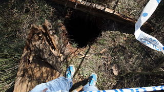 Zadar, 040313.
Naselje Bokanjac. Novi slucaj urusavanja tla. Nakon slucajeva u Lovranu, Drnisu i jos ranije ranije Medjimurju, policiji je prijavu da se otvorila zemlja u sirini i duljini vecoj od metra prijavio u subotu 39-godisnji Joso Marasovic iz Zadr