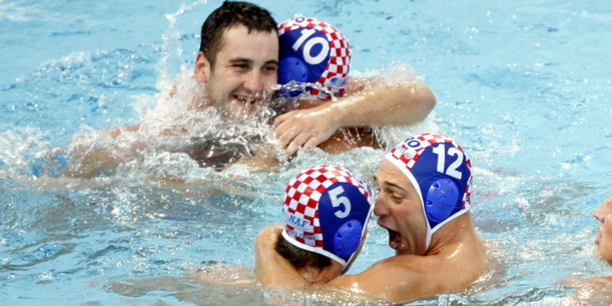 Zagreb, 090910.Bazen Mladosti na Savi.29. Europsko prvenstvo u vaterpolu,Polufinalna utakmica Hrvatska -Srbija.Na slici:Slavlje.Foto: Goran Mehkek / CROPIX
