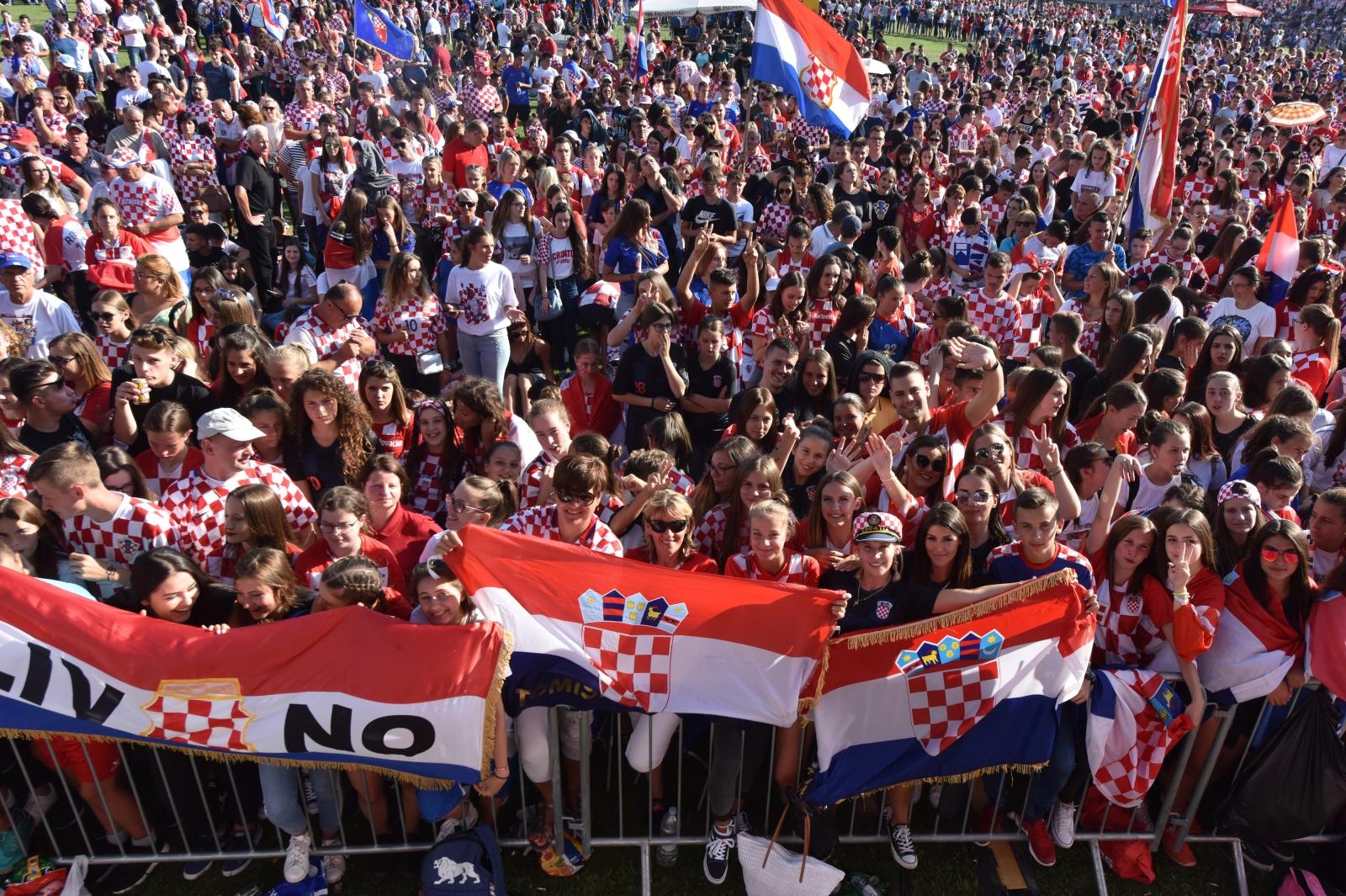 U Livnu priređen veličanstven doček Zlatku Daliću U Livnu priređen veličanstven doček Zlatku Daliću