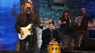 Zadar, 131110.
Dvorana Kresimira Cosica.
Festival zabavne glazbe Zadar 2010. Druga vecer.
Na fotografiji: nastup Dalmatino.
Foto: Vladimir Ivanov / Cropix Zadar, 131110.
Dvorana Kresimira Cosica.
Festival zabavne glazbe Zadar 2010. Druga vecer.
Na fotografiji: nastup Dalmatino.
Foto: Vladimir Ivanov / Cropix