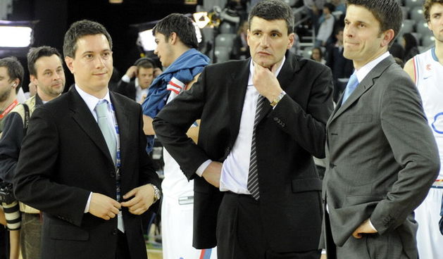 Zagreb, 250410. Arena Zagreb. Zavrsnica kosarkaske regionalne lige, finalna utakmica Nlb lige izmedju Cibone i Partizana. Na slici: Velimir Perasovic. Foto: Damir Krajac / CROPIX