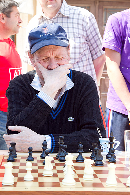 Narodni trg: Simultanka velemajstora Saša Martinović na 50 pločaa, Foto: Leo Banićć Narodni trg: Simultanka velemajstora Saša Martinović na 50 pločaa, Foto: Leo Banićć