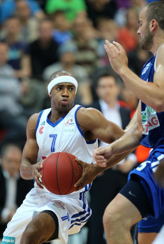 KC Drazen Petrovic, Zagreb – Treca utakmica finala doigravanja za prvaka Hrvatske, KK Cibona – KK Zadar. Photo: Igor Kralj/PIXSELL KC Drazen Petrovic, Zagreb – Treca utakmica finala doigravanja za prvaka Hrvatske, KK Cibona – KK Zadar. Photo: Igor Kralj/PIXSELL