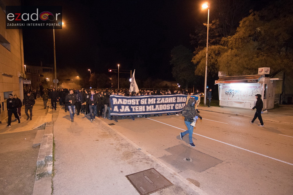 Okupljanje Tornada na Forumu i korteo do Krešinog doma Okupljanje Tornada na Forumu i korteo do Krešinog doma