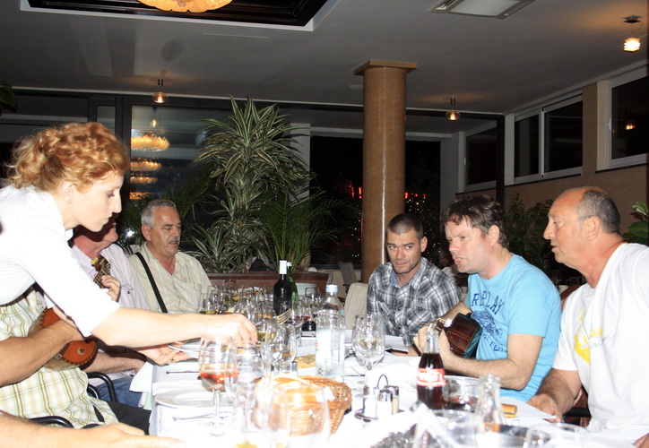 Restoran Niko: Ćiro Gašparac i klape na degustaciji Krauthakerovih vina, Foto: Mladen Malik