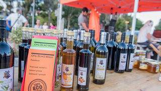 U Posedarju održana 2. “Fešta od ribe i vina” U Posedarju održana 2. “Fešta od ribe i vina”