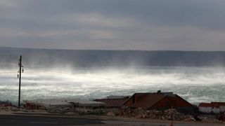 Opis 25.01.2014., Zadar – Nakon dugog perioda izuzetno toplog vremena, dugo (ne)ocekivani snijeg i bura ohladili su podrucje Zadarske zupanije. Photo: Filip Brala/PIXSELL Autor Filip Brala/PIXSELL KLJUČNE RIJEČI Zadar, bura, velebit, zima, snijeg, vri Opis 25.01.2014., Zadar – Nakon dugog perioda izuzetno toplog vremena, dugo (ne)ocekivani snijeg i bura ohladili su podrucje Zadarske zupanije. Photo: Filip Brala/PIXSELL Autor Filip Brala/PIXSELL KLJUČNE RIJEČI Zadar, bura, velebit, zima, snijeg, vri