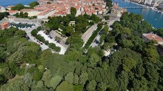 Perivoj Vladimira Nazora i Kraljice Jelene iz zraka