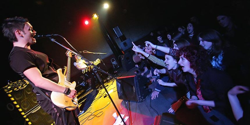 Vatra i Sexymotherfuckers u kinu Pobjeda (foto: Marin Gospić) Vatra i Sexymotherfuckers u kinu Pobjeda (foto: Marin Gospić)