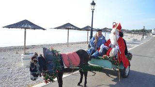 Vir: Druženje virske djece sa Svetim Nikolom Vir: Druženje virske djece sa Svetim Nikolom