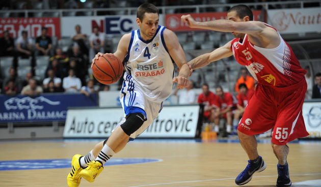 Zadar, 100511. Dvorana Kresimir Cosic u Zadru, 13. kolo lige za prvaka,  Zadar –  Cedevita.  Na fotografiji: Marko Car. Foto: Andrija Lucic / CROPIX