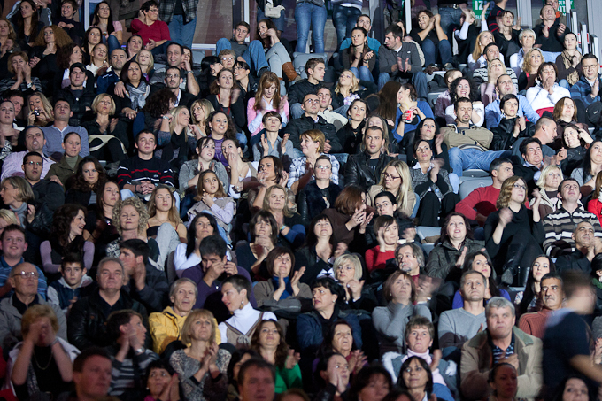 Karlovacko live: Halid Beslic i Crvena jabuka u dvorani Kresimir Cosic u Zadru, Foto: Leo Banic Karlovacko live: Halid Beslic i Crvena jabuka u dvorani Kresimir Cosic u Zadru, Foto: Leo Banic