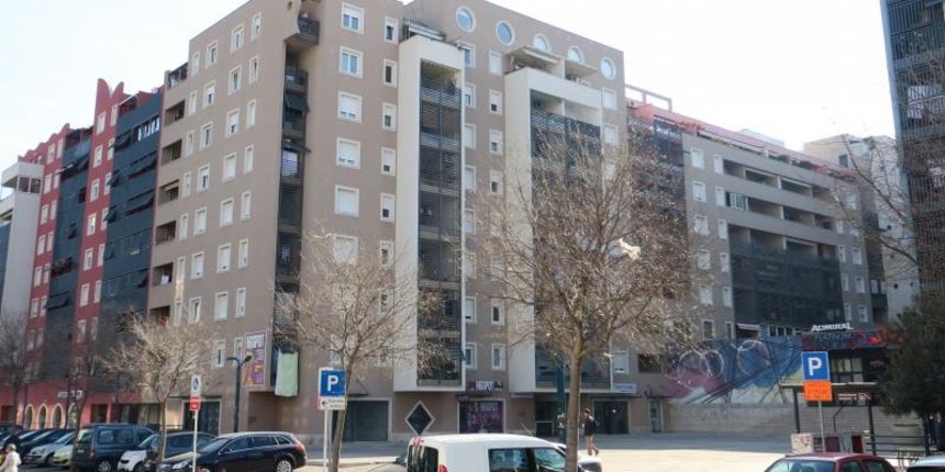 Split. Zgrada s koje je pao devetogodišnjak Split. Zgrada s koje je pao devetogodišnjak