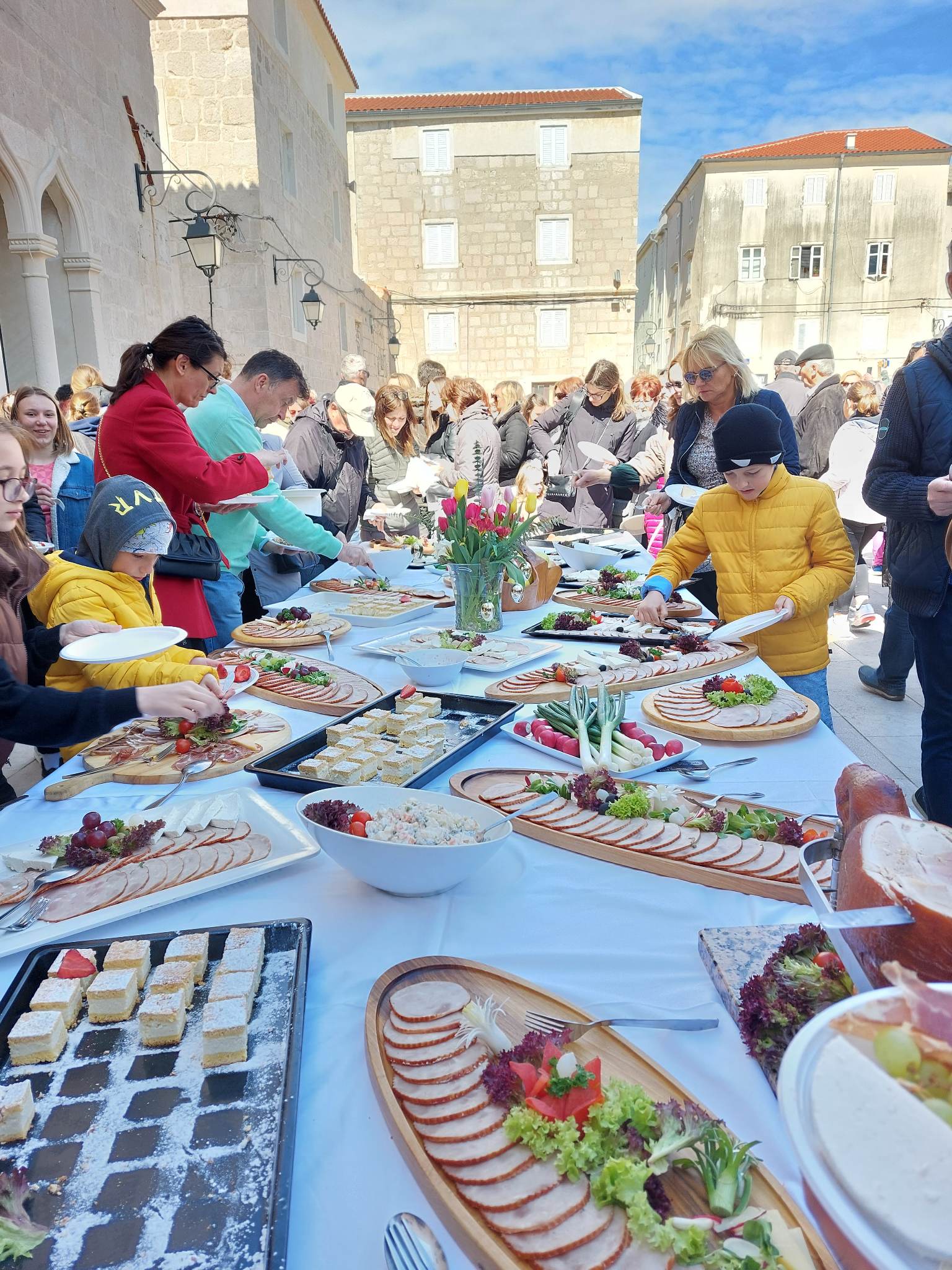 uskršnji doručak u Gradu Pagu
