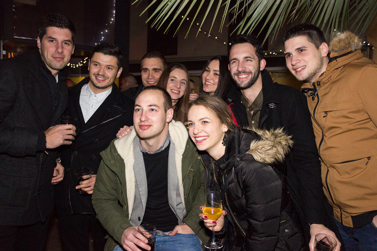 Doček 2017: Najluđa noć na zadarskom Poluotoku privukla više tisuća Zadrana i gostiju Doček 2017: Najluđa noć na zadarskom Poluotoku privukla više tisuća Zadrana i gostiju