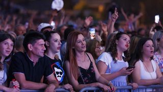 Mišo Kovač i prijatelji na Starom placu u Splitu Mišo Kovač i prijatelji na Starom placu u Splitu