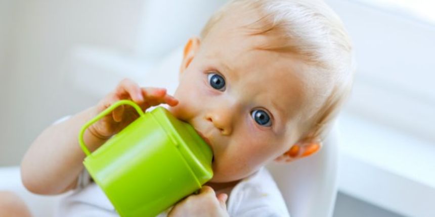 Dijete jede, foto: www.mojedijete.com